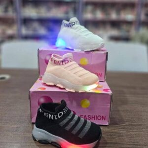 Sock sneaker with light
25 to 30