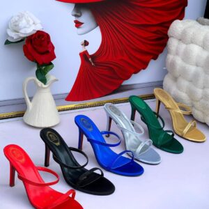 Queen heels